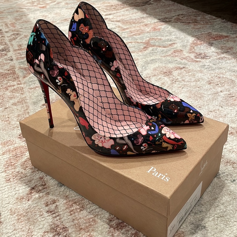 SOLD Christian Louboutin Hot Chick Leather Pumps - worn once!